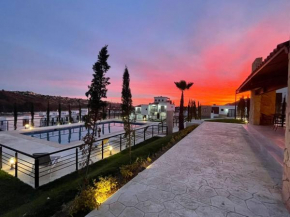 Vinisterra 709 - Security, Pool, 2B, - Available for long stays